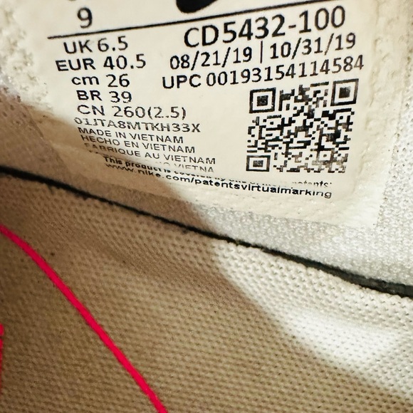 Nike Air Max Excee White Black and Pink Sneaker Tennis Shoes Size 9 - Picture 9 of 9